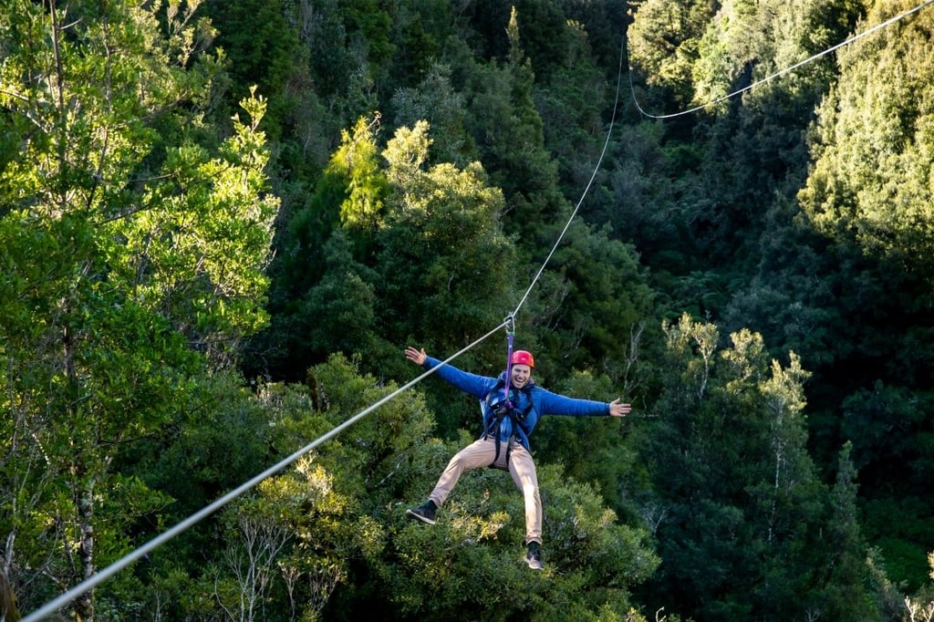 ziplining-locations-around-the-world-rotorua-canopy-tours