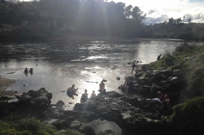 Otumuheke Stream - New Zealand  Hot Springs