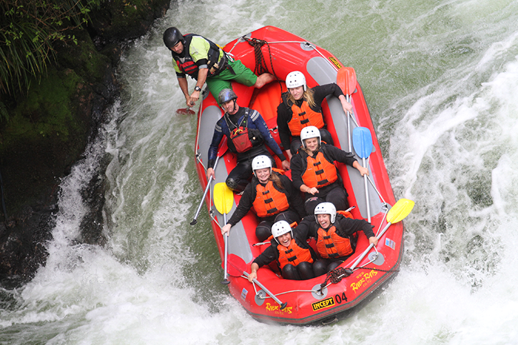 white-water-rafting-rotorua-adventure-itineraries