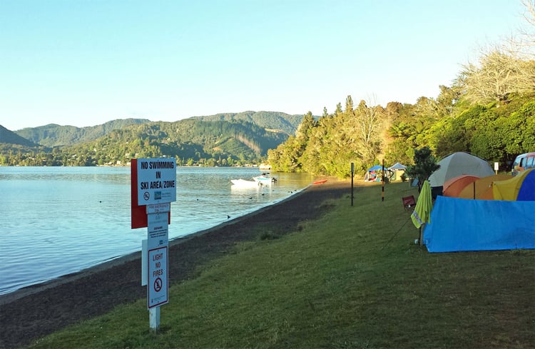 lake-okareka-camping-in-rotorua